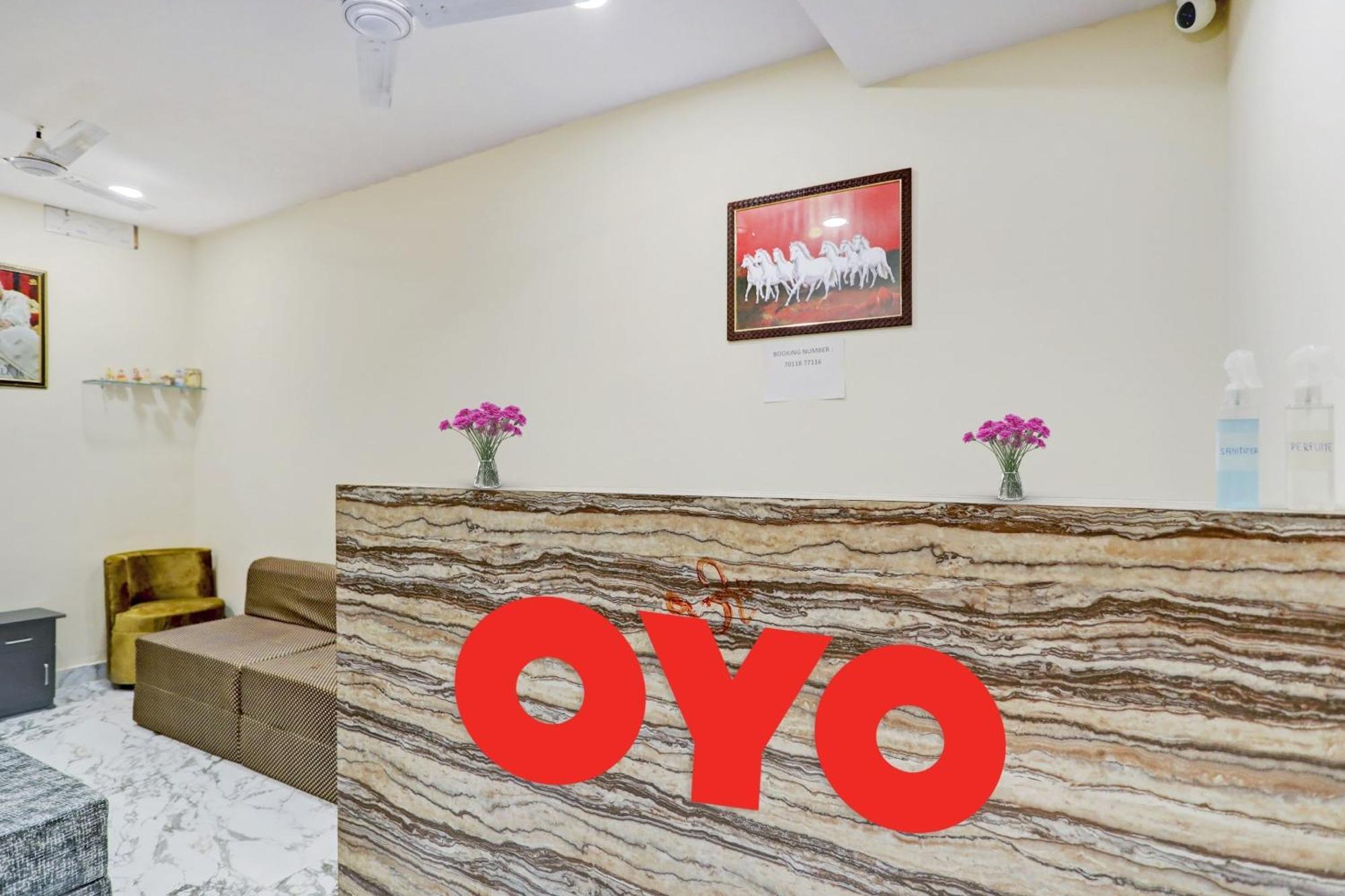 Hotel O Royal Lotus Stay Near Ip Extension Metro Station Yeni Delhi Dış mekan fotoğraf